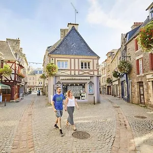 https://lescale-paimpolaise-2-toiles-centre-historique.inbrittany.com