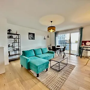 https://apt-la-frontaliere.hotels-rhonealpes.com